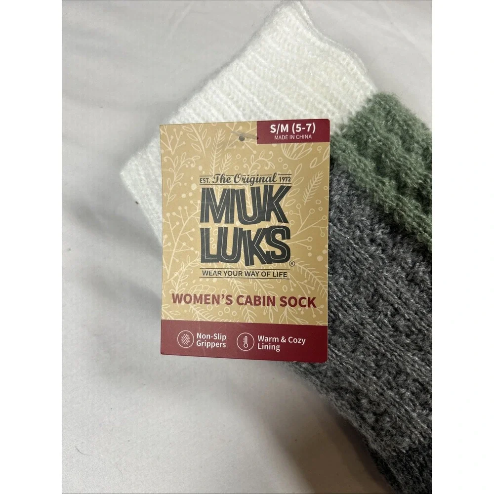 MUK LUKS Women's Grippy Sherpa  Slipper Socks Size Small Camping ⛺️